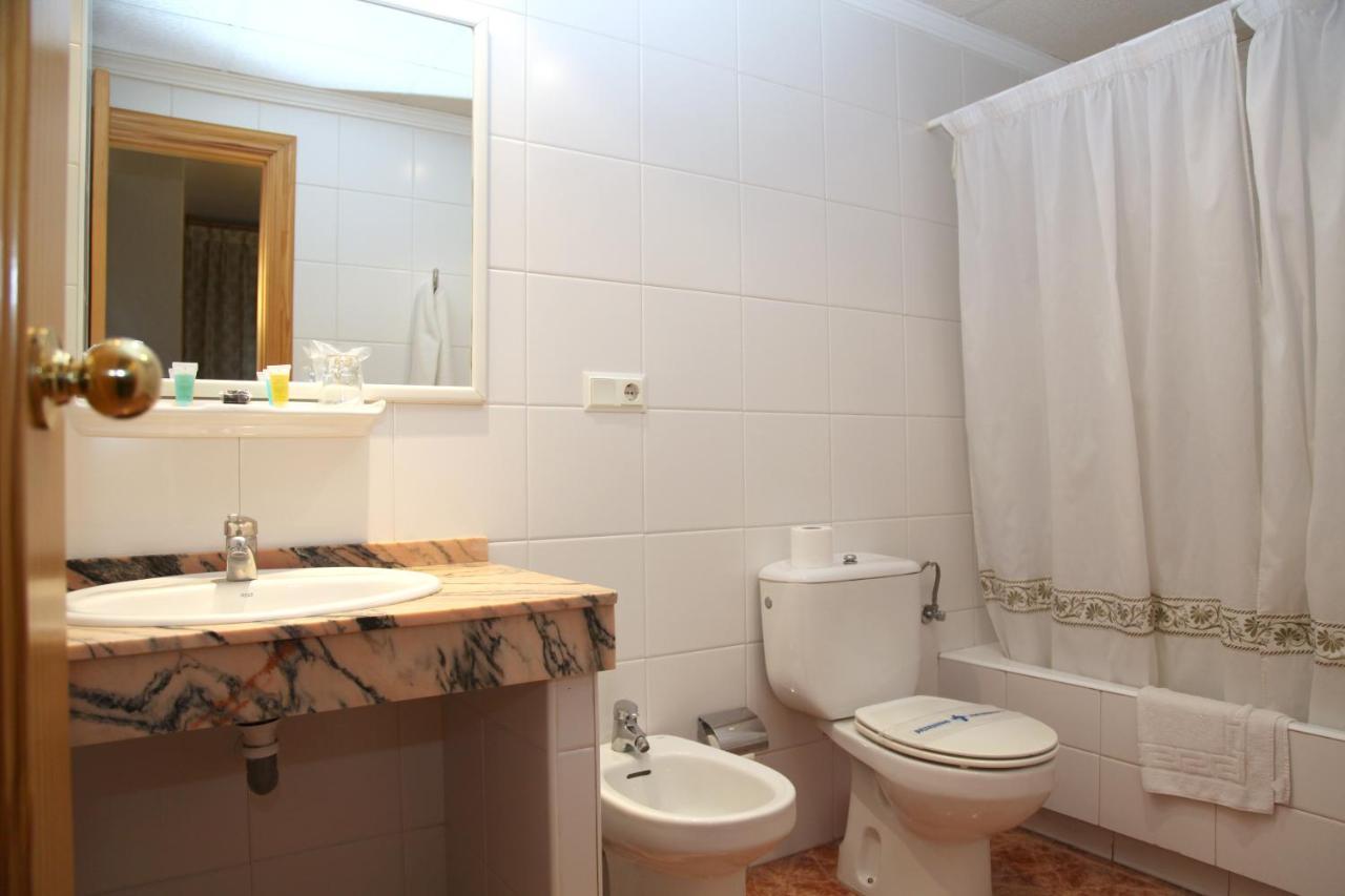 Hotel Los Arcos El Alquián Kültér fotó